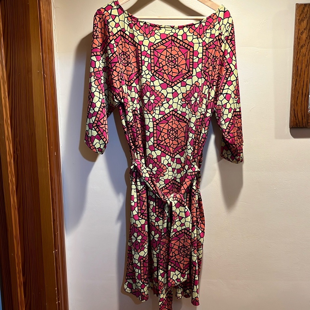 Leota Nouveau Sheath Dress In Pink Stained Glass, size 1L